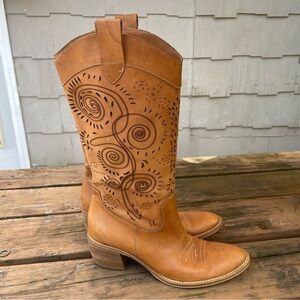 Bata Boots Lavorazione Artigiana Made in Italy Laser Cut Western Leather 40